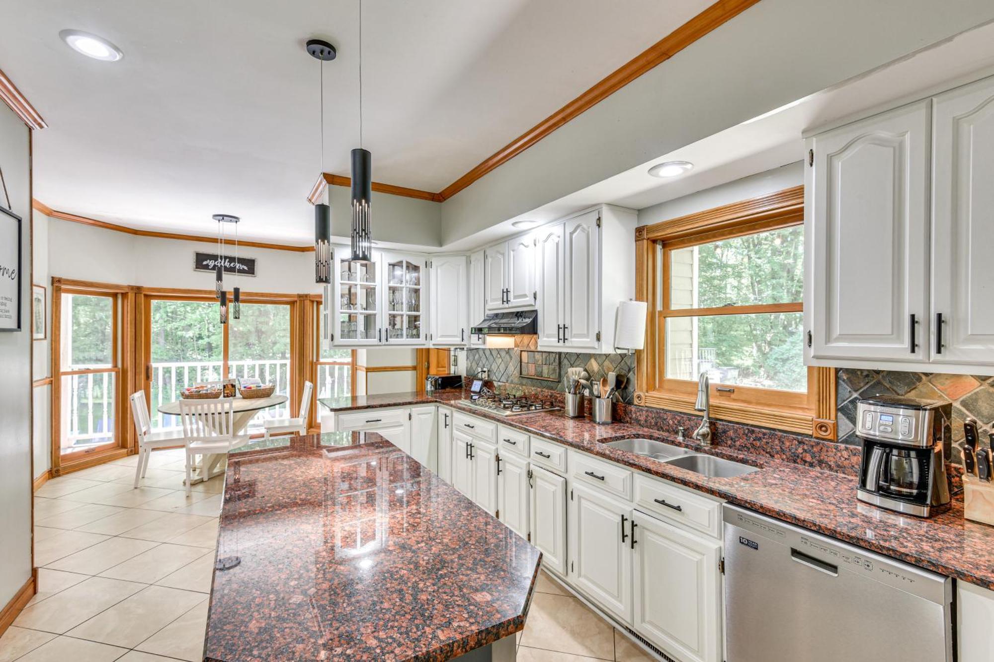 Huge Family Home With Pool - 13 Mi To Lake Michigan! La Porte Exterior foto